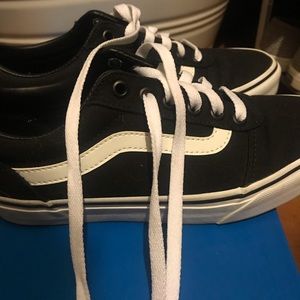 womens black vans